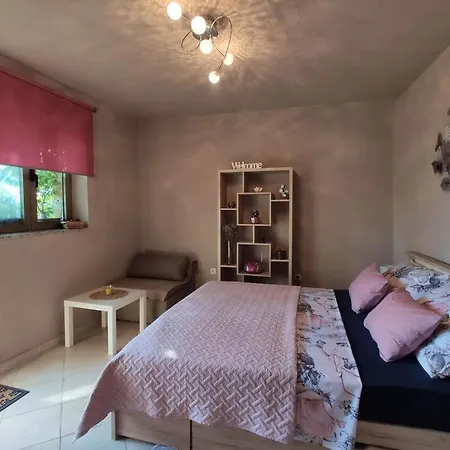 Apartman Mirta Apartment Smrika